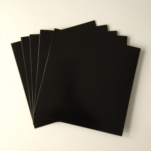 12 cubiertas de registro de cartón de color negro con agujero